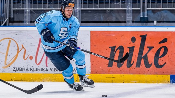 Hokejista Slovana Roman Kukumberg ml. bojuje po dopravnej nehode v nemocnici o život