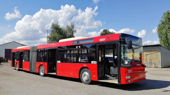 Prvé nakúpené autobusy z druhej ruky oddnes vozia cestujúcich