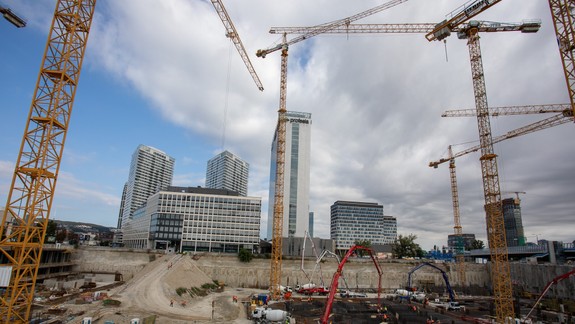 FOTO a VIDEO Eurovea City: Začala sa betónovať základová doska prvého slovenského mrakodrapu