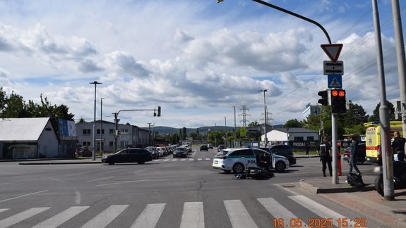 Videli ste túto nehodu? Polícia hľadá svedkov