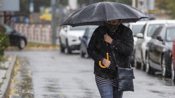 V Bratislavskom a Trnavskom kraji platí druhý stupeň výstrahy pred búrkami