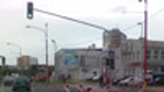 Z Račianskej sa dá odbočiť na Pioniersku ulicu