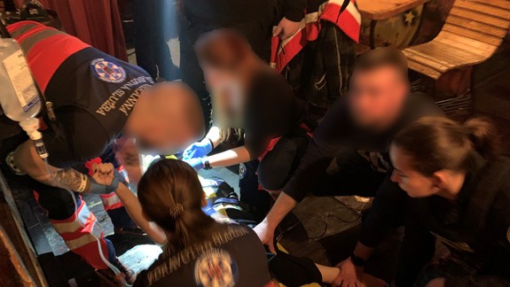 Dráma v podniku na Karpatskej: Mladík sa ocitol v ohrození života, museli ho oživovať