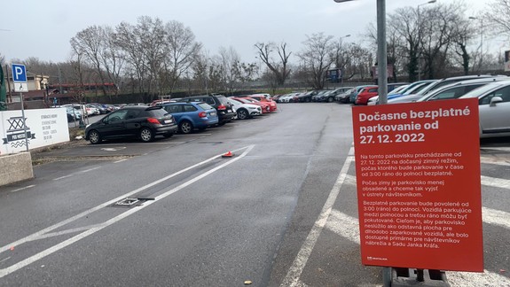 Vedeli ste? Pri Starom moste opäť parkujete zadarmo