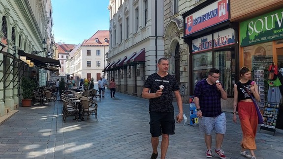 Zisťovali sme: Udreli horúčavy, ako na ne reaguje mesto?