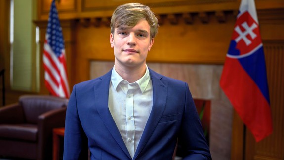 Mladý génius z Bratislavy: Viktor sa dostal z Gymnázia Grösslingova na jednu z najlepších univerzít sveta