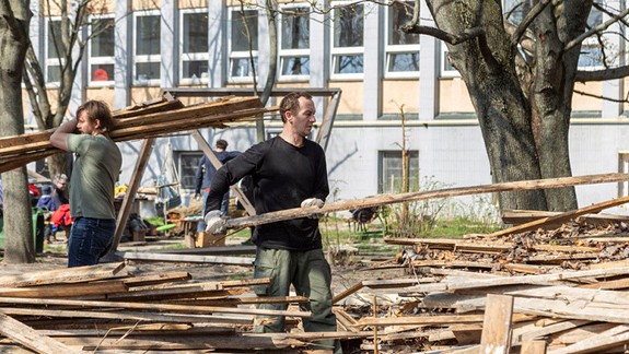 VIDEO:  Sociálny program v Novej Cvernovke pokračuje, zmenil život už 15 ľuďom