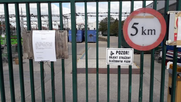FOTO: Zberný dvor v Petržalke včera zatvorili - dôvodom sú technické problémy odberateľa odpadu. Čo sa deje?