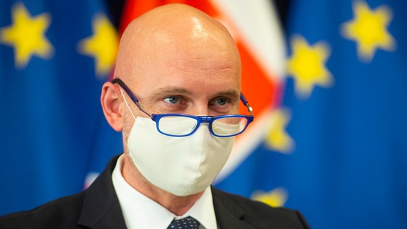 B. Gröhling: Školský rok by sa mal 2. septembra začať na každej škole