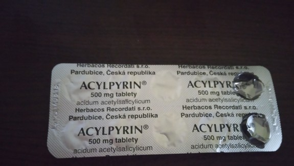 Lekárska komora neodporúča preventívne užívanie Acylpyrinu po očkovaní