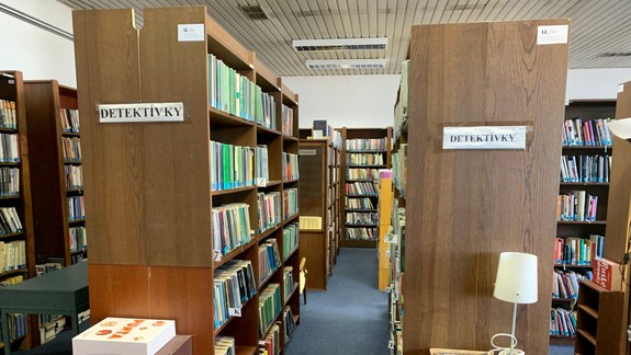 FOTO Karlovoveská knižnica víta čitateľov v rekonštruovaných priestoroch