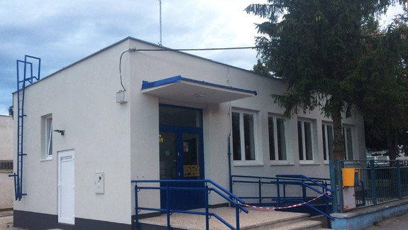 Pošta v Záhorskej Bystrici sa vracia do vynovenej budovy na starej adrese