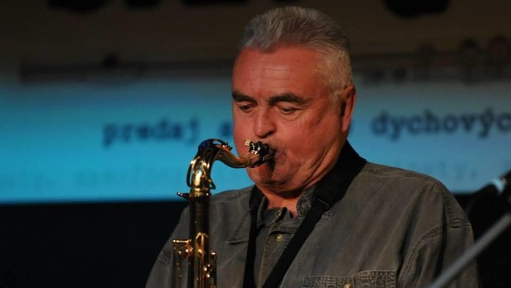 VIDEO: Vo veku 79 rokov zomrel džezový saxofonista Dušan Húščava