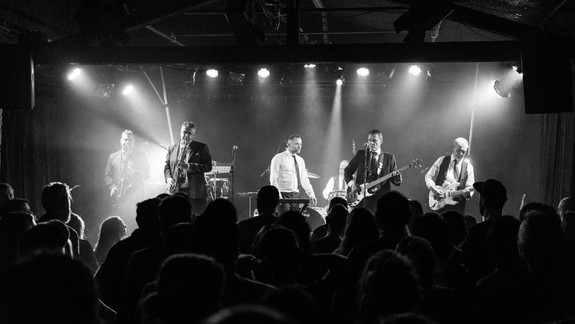 Legendy na jednom pódiu: Slobodná Európa a Bez ladu a skladu vyrážajú na spoločné turné