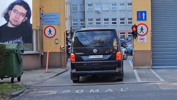Polícia v kauze vraždy D. Tupého zatiaľ zadržala 10 osôb, 8 prepustila na slobodu