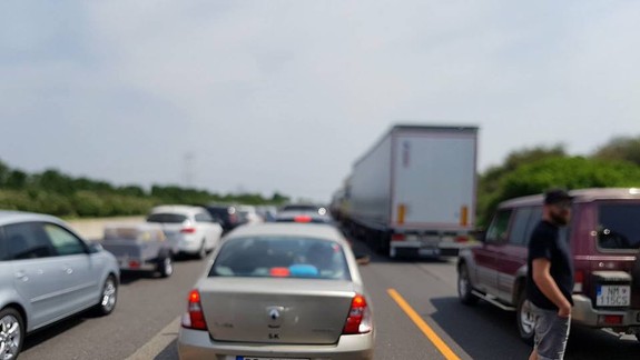 V Bratislave a okolí sa niektorých miestach tvoria kolóny