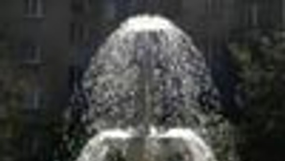 Na Kupeckého spustili fontánu s príbehom lásky