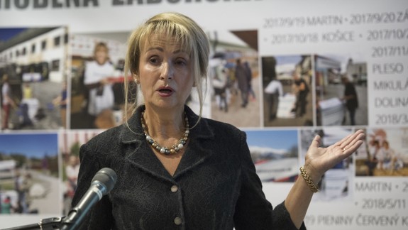 Bohuslava Tauchmannová odovzdala podpisy pre prezidentskú kandidatúru