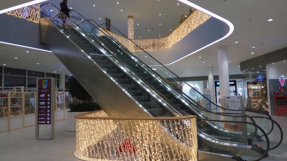 Koronavírus: Nákupné centrá prijali opatrenia, cez víkend otvoria len niektoré prevádzky