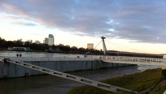 Dunaj stúpol o dva metre, od rána začal klesať