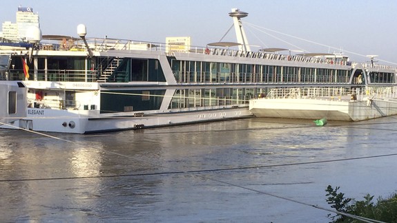 Dunaj v Bratislave stúpol o 2,5 metra a už klesá