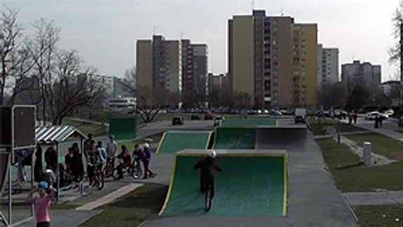 V petržalskom skateparku súťažili bajkeri