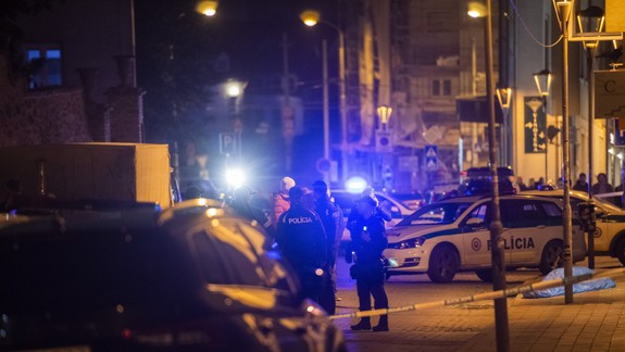 Polícia ráno vypátrala strelca zo Zámockej ulice, bol ním 19-ročný študent gymnázia
