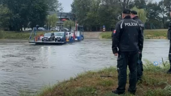 Situácia v obciach pri Morave je zatiaľ pokojná, očakávajú  však jej zhoršenie