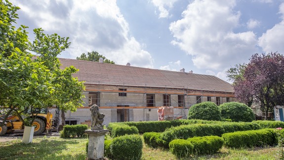 Župa rekonštruuje: Kaštieľ v Modre bude moderným kultúrno - kreatívnym centrom
