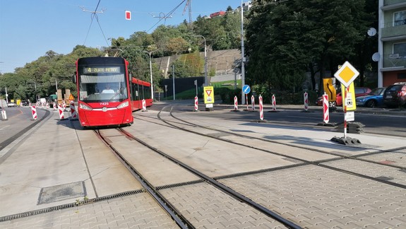 MHD: Cez tunel opäť premávajú električky