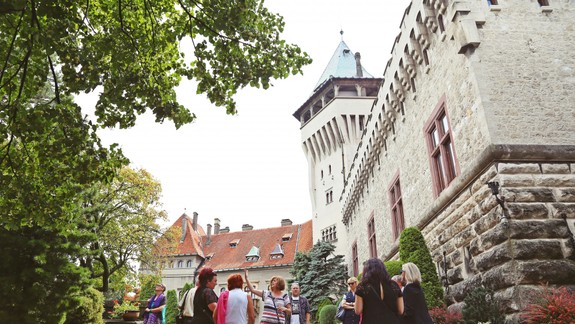 Tip na výlet: V Smoleniciach si prídu na svoje milovníci medoviny i deti fascinované strašidlami