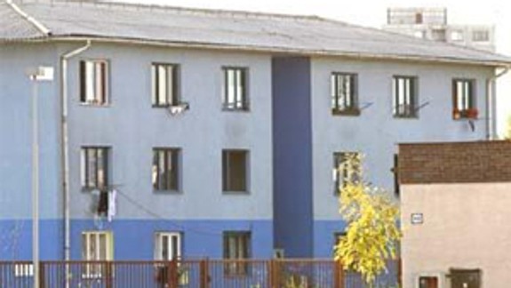 Modrý dom na Čapajevovej ulici chce samosprávy predať