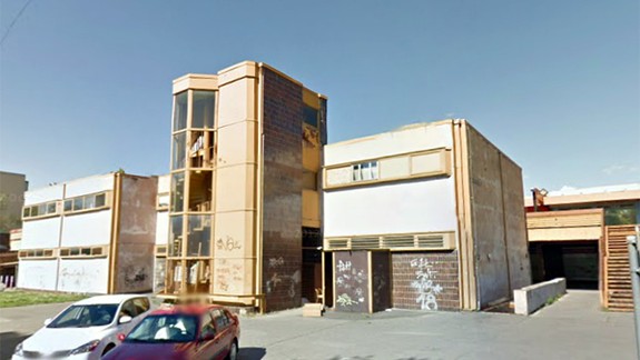 Susedia sú proti nájomnému domu na Vážskej ulici