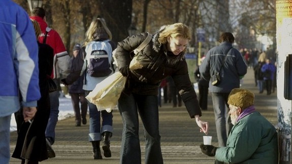 V Starom Meste sa už nedá ani v pokoji posedieť či poprechádzať