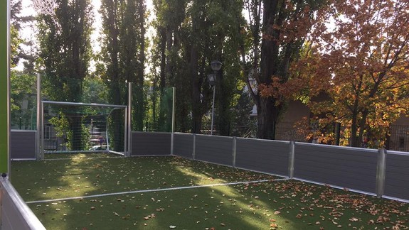 FOTO: Na Hubeného v Krasňanoch otvorili nové multifunkčné ihrisko