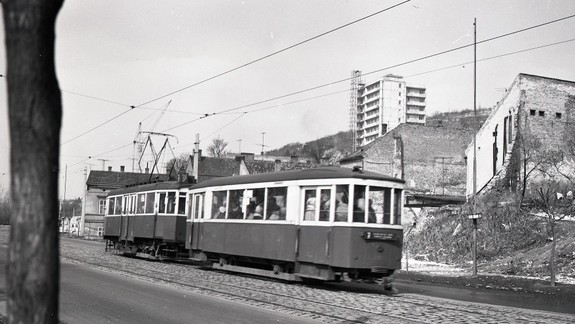 Premeny v Podhradí: Z veľkých plánov sídliska zostali tri vežiaky, potom sa však priestor zaplnil