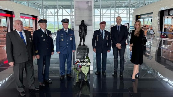 Letisko si pripomenulo výročie úmrtia generála M. R. Štefánika