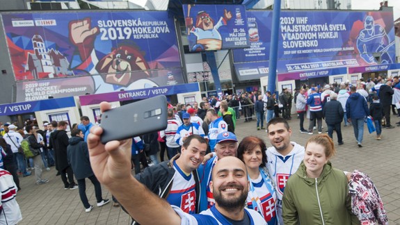 Mestská polícia upozorňuje na možné dopravné obmedzenia pre hokejové oslavy