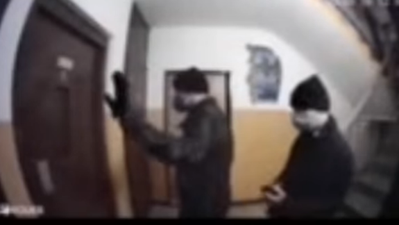 VIDEO Zlodeji opäť úradujú, do bytov sa dostávajú podobne ako minulý rok