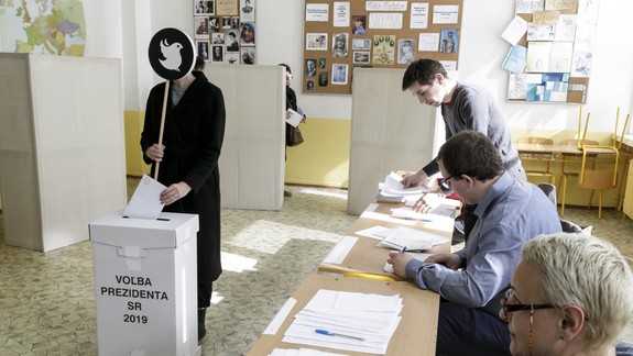 Záujem o voľby v okrskoch v Bratislave značne zvýšili voličské preukazy