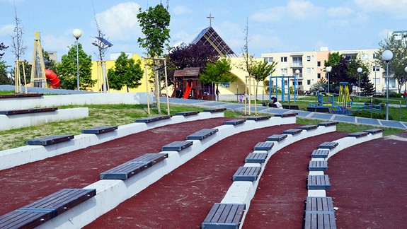 Obnova tzv. školského námestia sa skončila, sprístupnili ho verejnosti