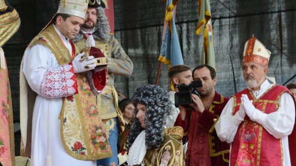 V Bratislave v sobotu korunovali cisára Karola VI.