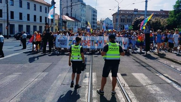 Odhalili skupinu, ktorá plánovala teroristický útok na Dúhovom Pride