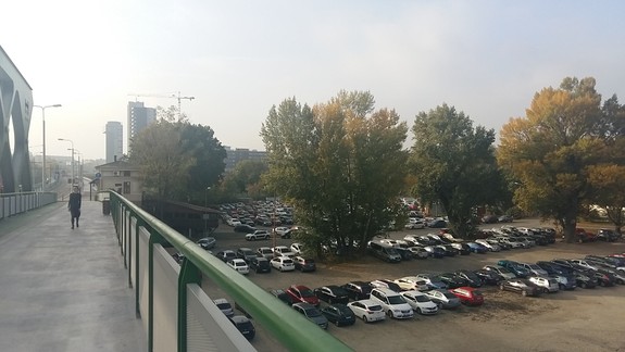 Kto najviac využíva záchytné parkovisko na petržalskom brehu Dunaja?