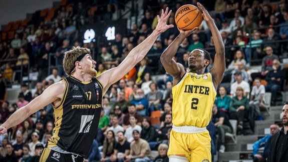 Basketbal: Inter Bratislava podľahol doma Prievidzi 76:84