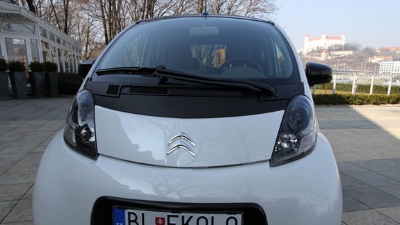 V Bratislave bude jazdiť prvé elektrické vozidlo