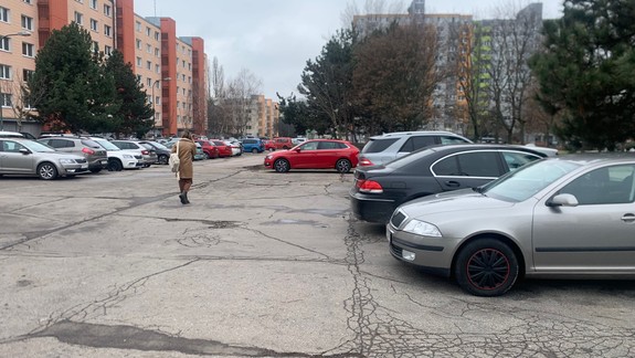 Poškodia vám nádrž a odčerpajú benzín: Zverejnili zoznam ulíc, kde došlo ku krádeži pohonných hmôt