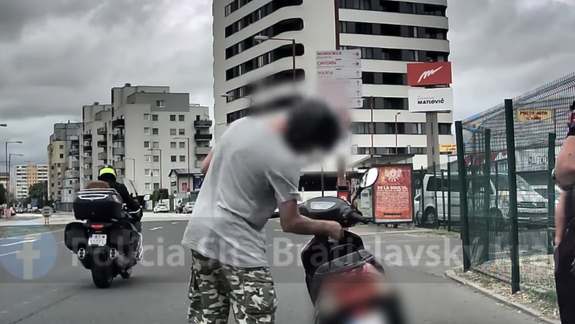 Vodič motocykla nafúkal viac ako dve promile, hrozí mu pobyt za mrežami