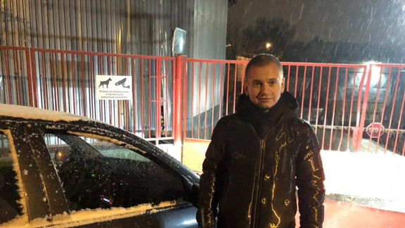 FOTO: Starosta Martin Chren prepadol v noci ružinovský podnik VPS, aby zistil, či tam „nespia“, keď sneží!