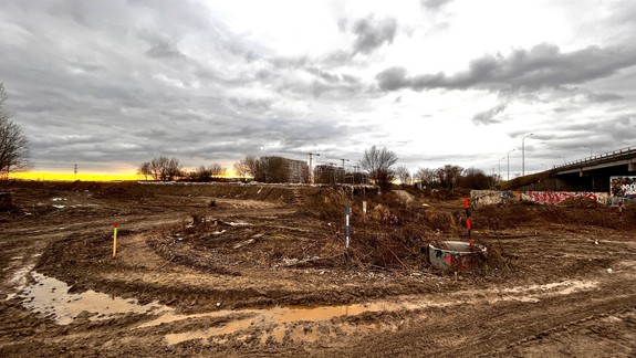 Polícia už pozná identitu nahého mŕtveho muža v Petržalke